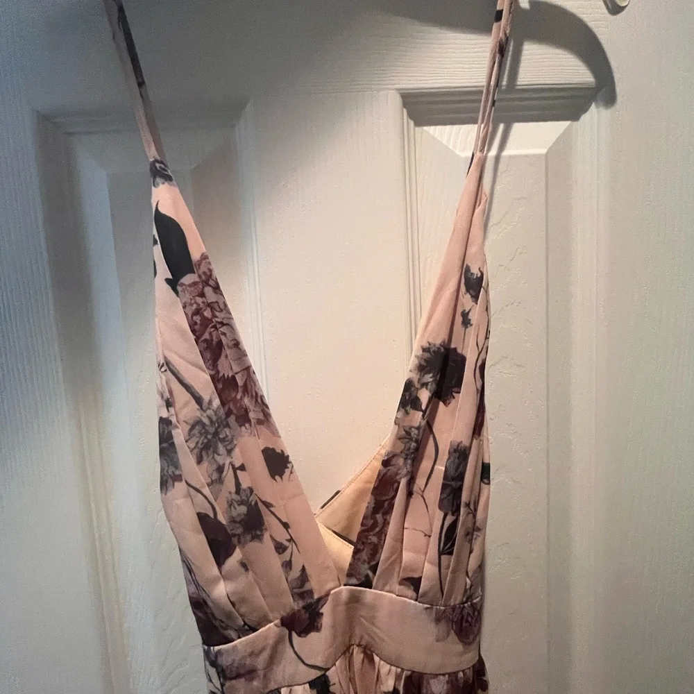 SHEIN Blush Pink Floral V-Neck Maxi Dress - Picture 2 of 4